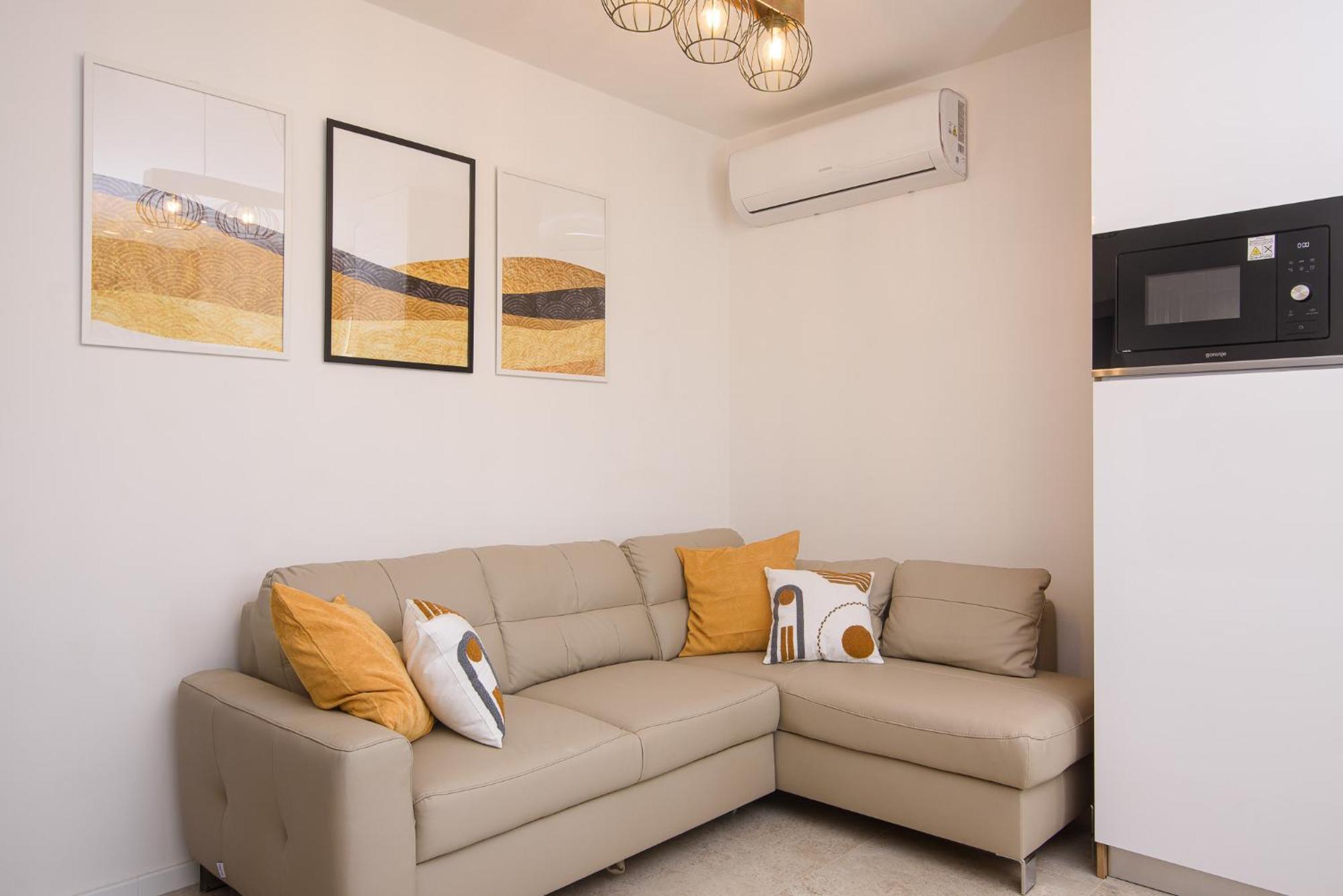 Villa Barbara & Zoran With Free Parking And Heated Swimming Pool Seget Vranjica Exterior foto