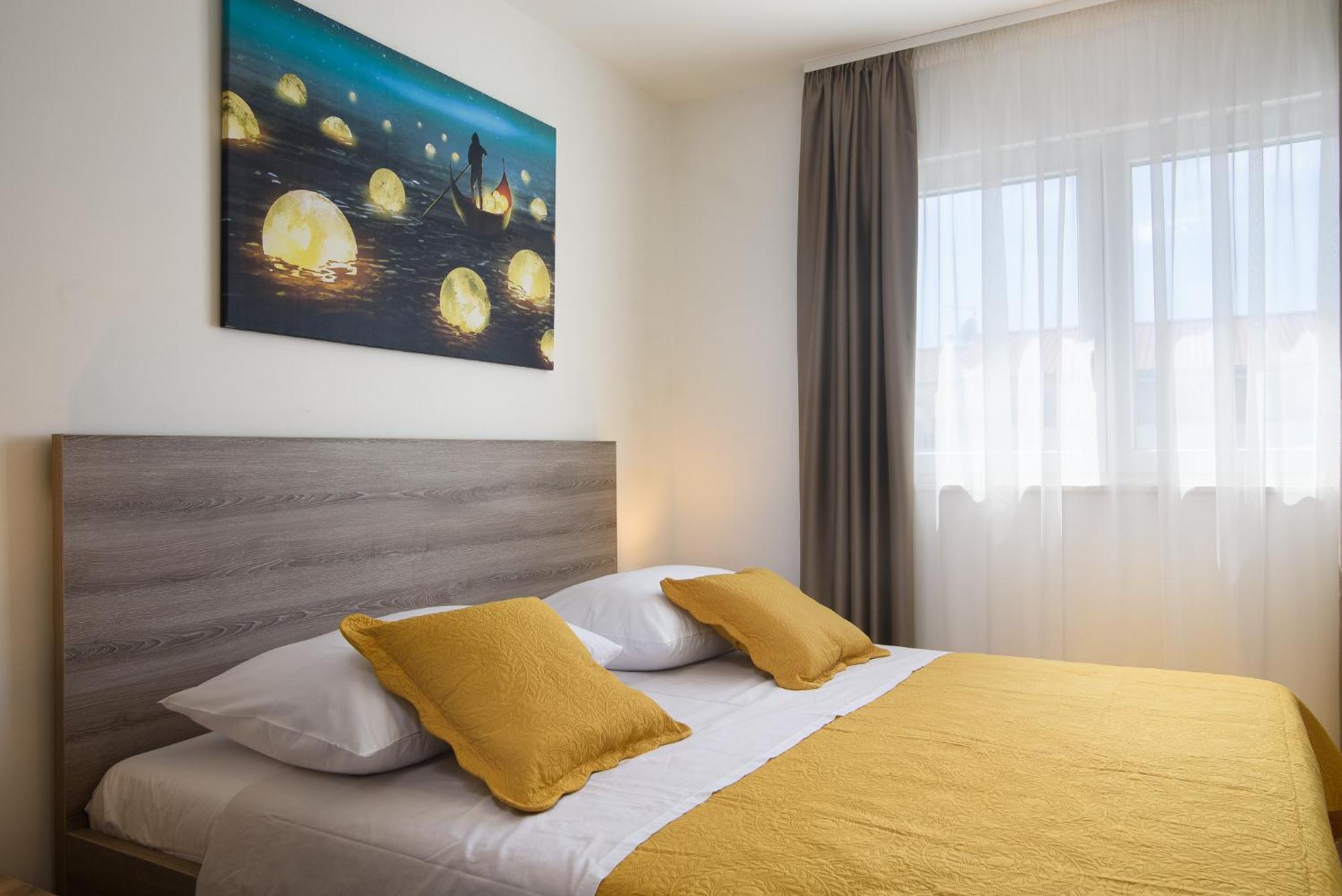 Villa Barbara & Zoran With Free Parking And Heated Swimming Pool Seget Vranjica Exterior foto