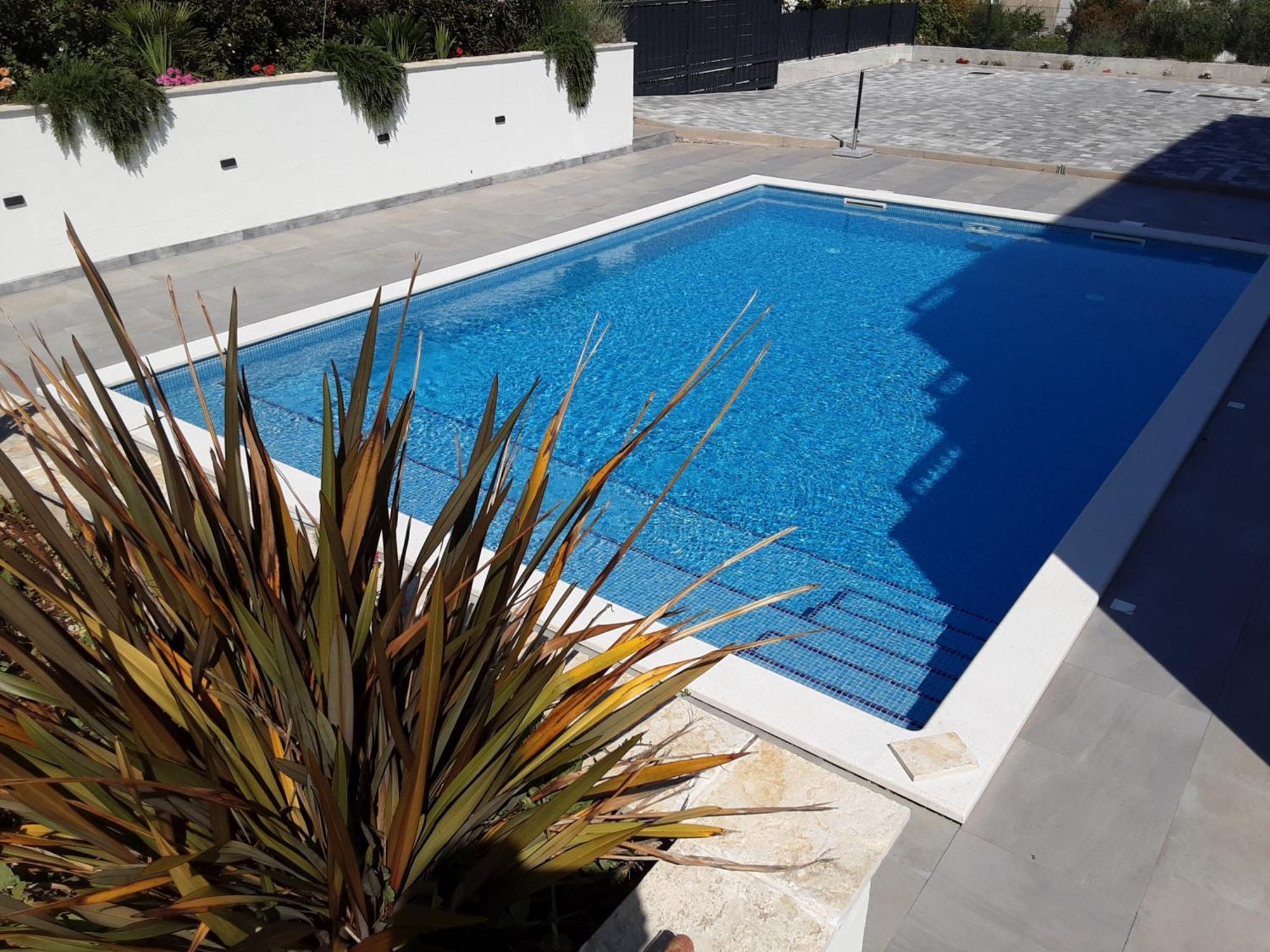 Villa Barbara & Zoran With Free Parking And Heated Swimming Pool Seget Vranjica Exterior foto