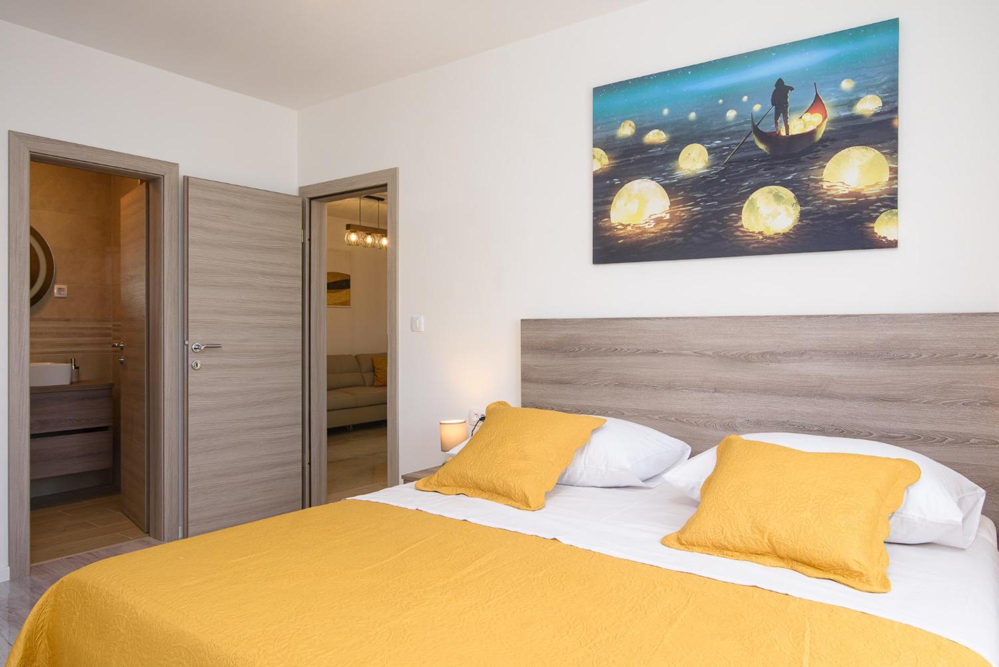Villa Barbara & Zoran With Free Parking And Heated Swimming Pool Seget Vranjica Exterior foto