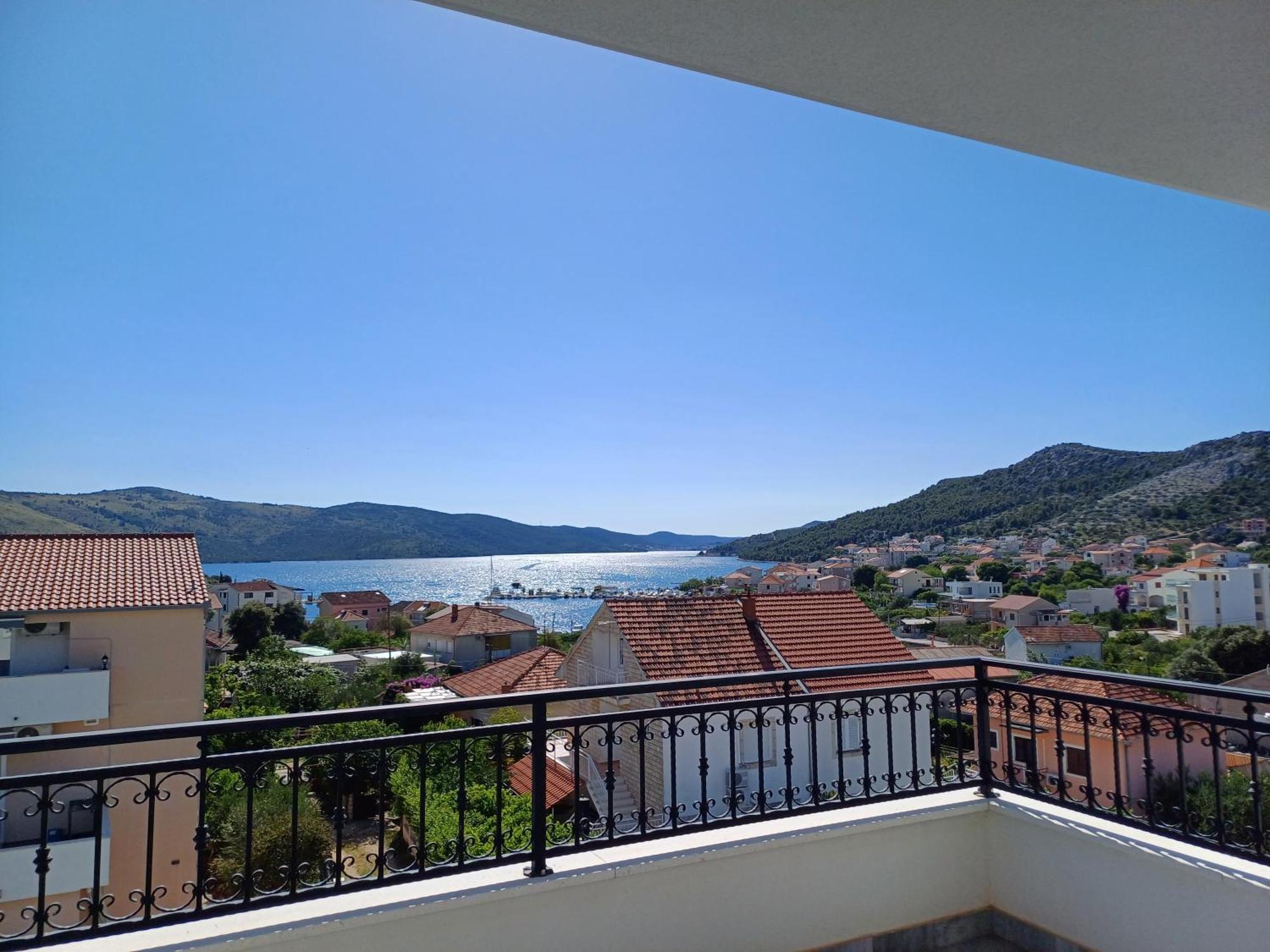 Villa Barbara & Zoran With Free Parking And Heated Swimming Pool Seget Vranjica Exterior foto